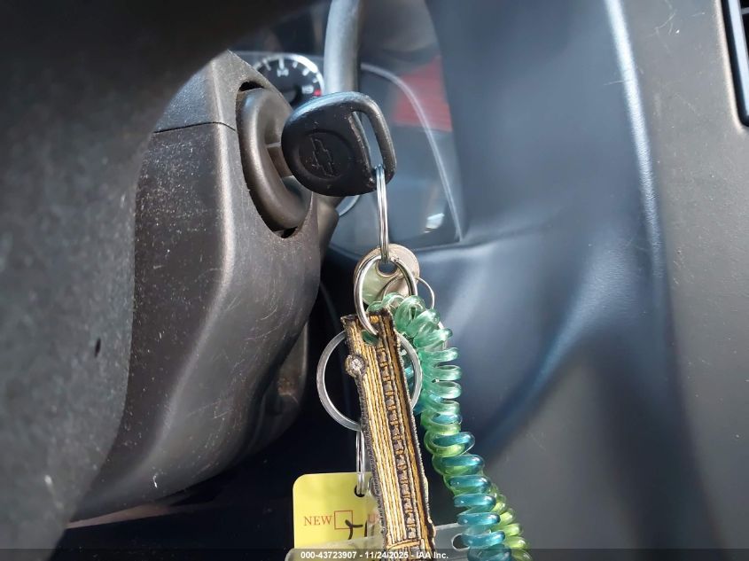 2011 Chevrolet Express Cutaway Work Van VIN: 1GB0G2BA8B1116755 Lot: 43723907