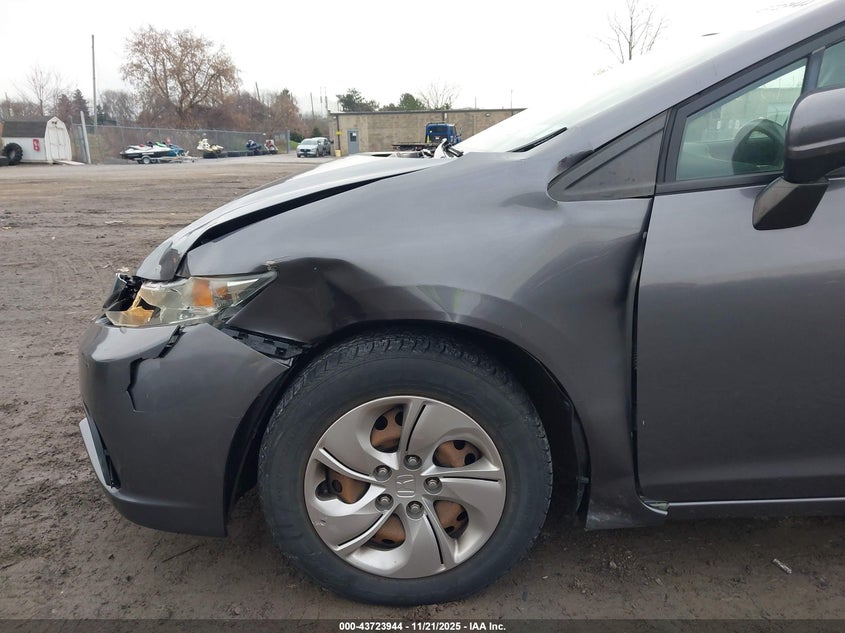 19XFB2F51FE221819 2015 HONDA CIVIC photo no. 18
