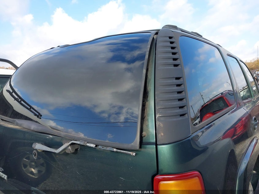 2003 Chevrolet Tahoe Lt VIN: 1GNEK13Z73R301520 Lot: 43723961