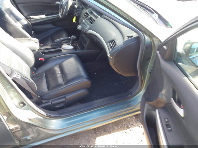 1HGCP26818A035557 2008 HONDA ACCORD photo no. 5