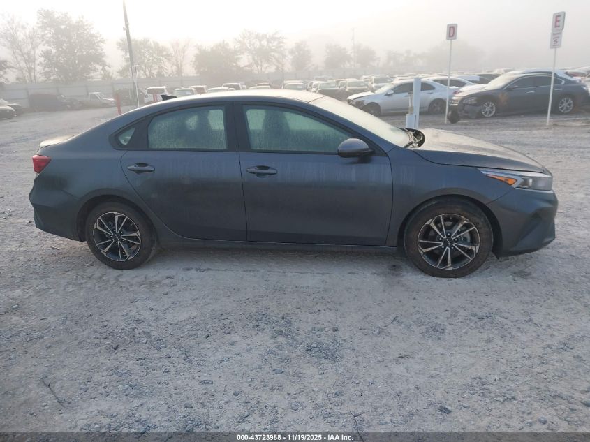 2024 Kia Forte Lxs VIN: 3KPF24AD2RE698077 Lot: 43723988