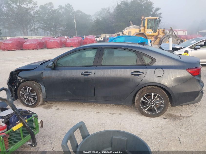 2024 Kia Forte Lxs VIN: 3KPF24AD2RE698077 Lot: 43723988