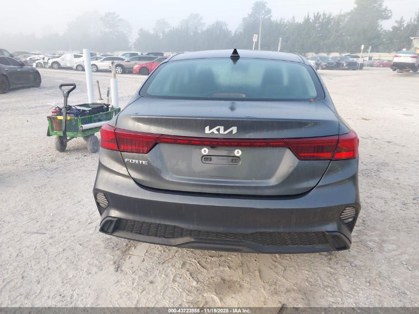 2024 Kia Forte Lxs VIN: 3KPF24AD2RE698077 Lot: 43723988