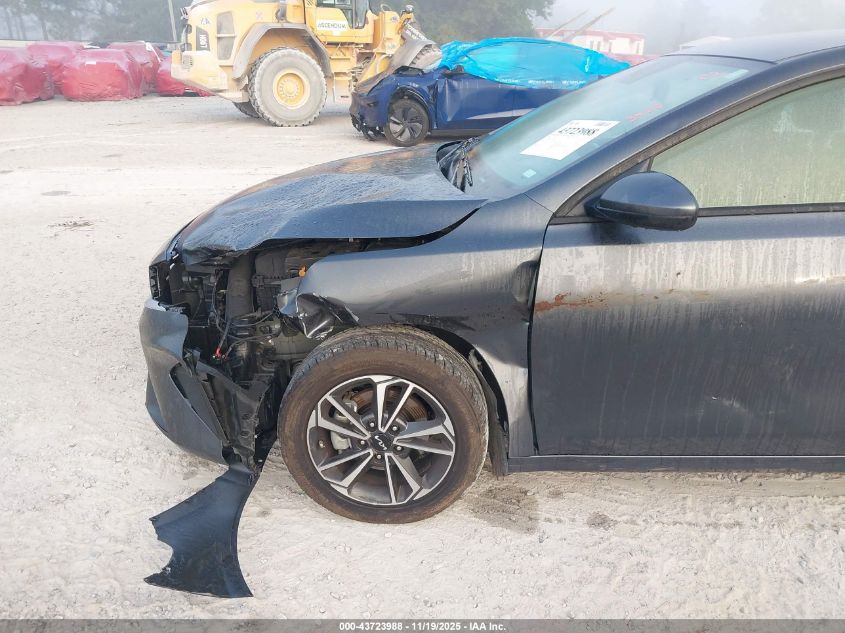 2024 Kia Forte Lxs VIN: 3KPF24AD2RE698077 Lot: 43723988