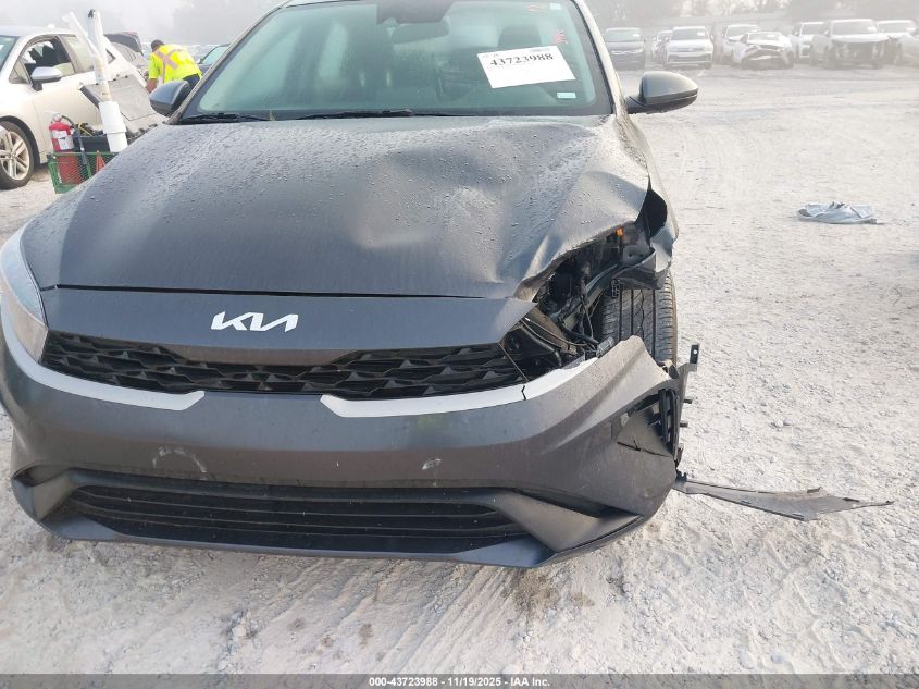 2024 Kia Forte Lxs VIN: 3KPF24AD2RE698077 Lot: 43723988