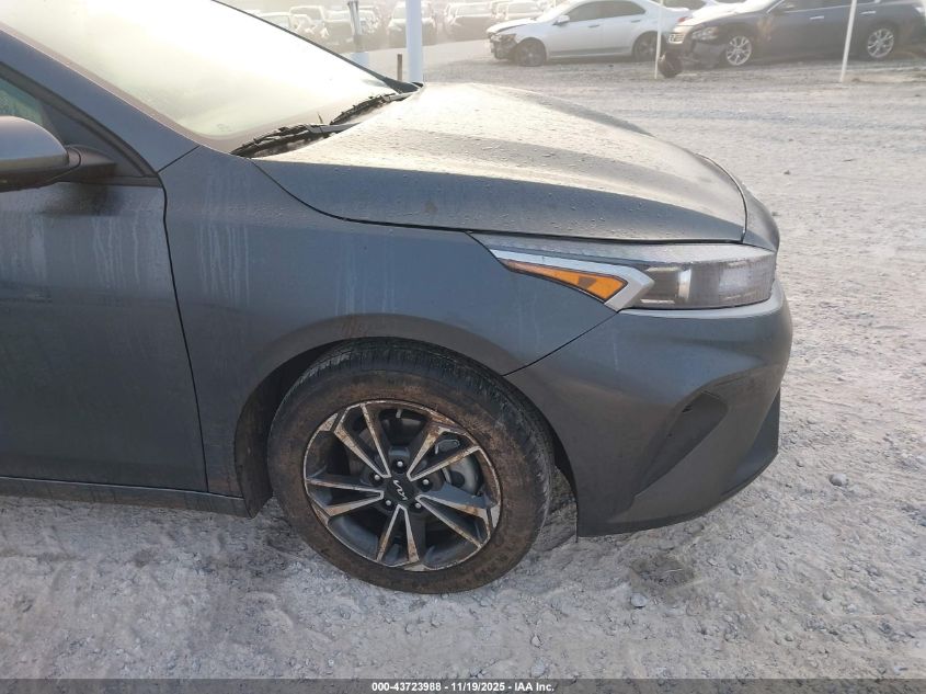 2024 Kia Forte Lxs VIN: 3KPF24AD2RE698077 Lot: 43723988