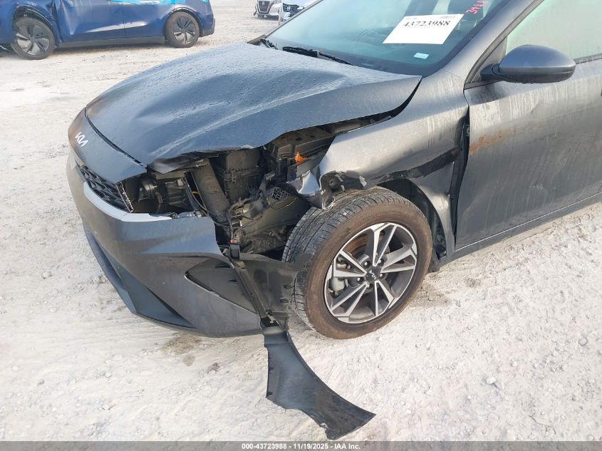 2024 Kia Forte Lxs VIN: 3KPF24AD2RE698077 Lot: 43723988