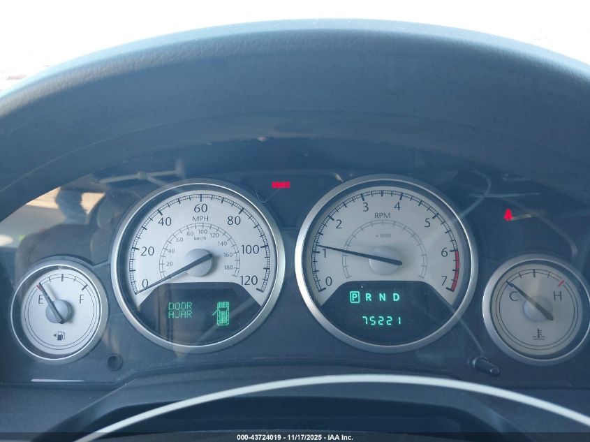 2010 Chrysler Town & Country Touring VIN: 2A4RR5D15AR286734 Lot: 43724019