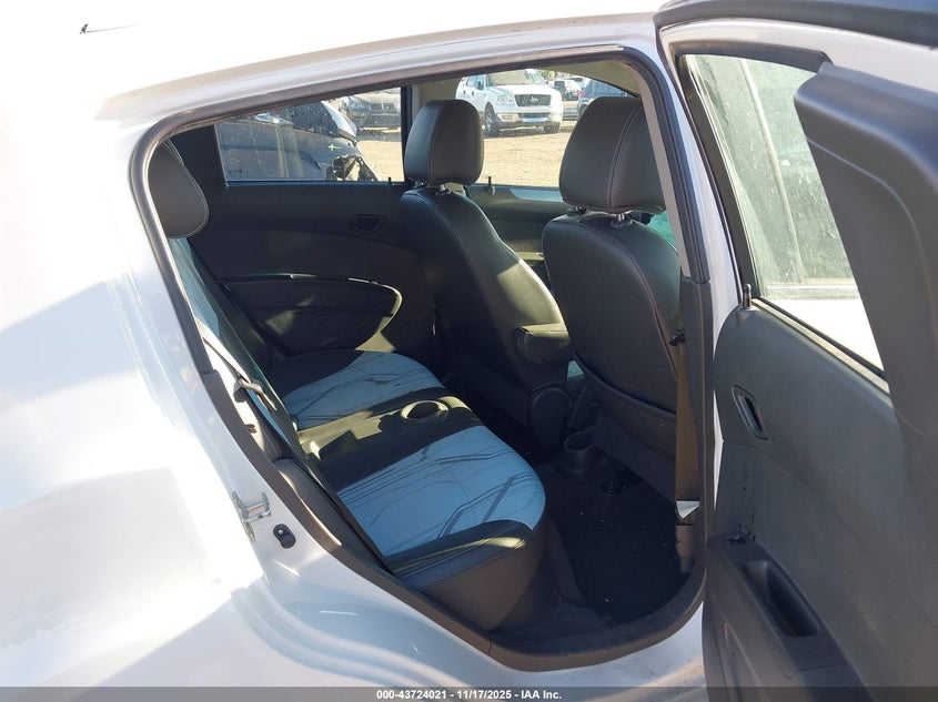 2016 Chevrolet Spark Ev 1Lt VIN: KL8CK6S09GC636070 Lot: 43724021