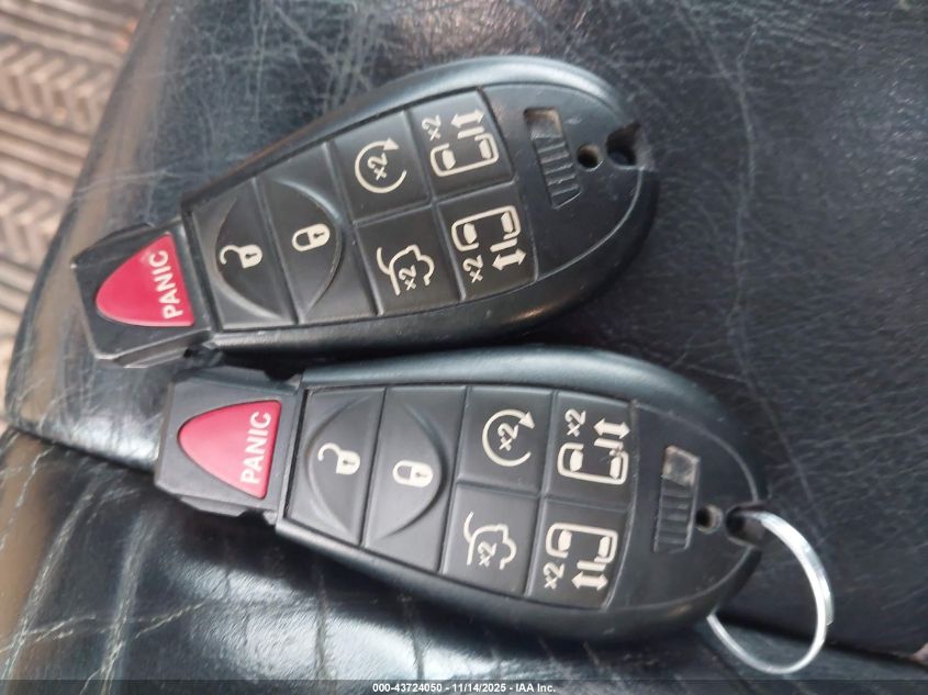 2011 Chrysler Town & Country Limited VIN: 2A4RR6DG5BR745871 Lot: 43724050