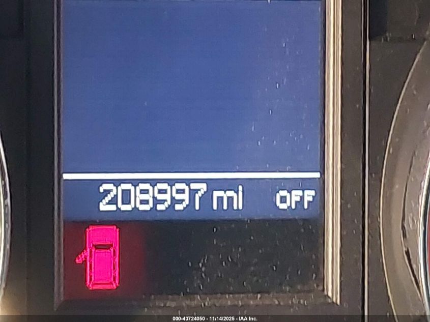 2011 Chrysler Town & Country Limited VIN: 2A4RR6DG5BR745871 Lot: 43724050