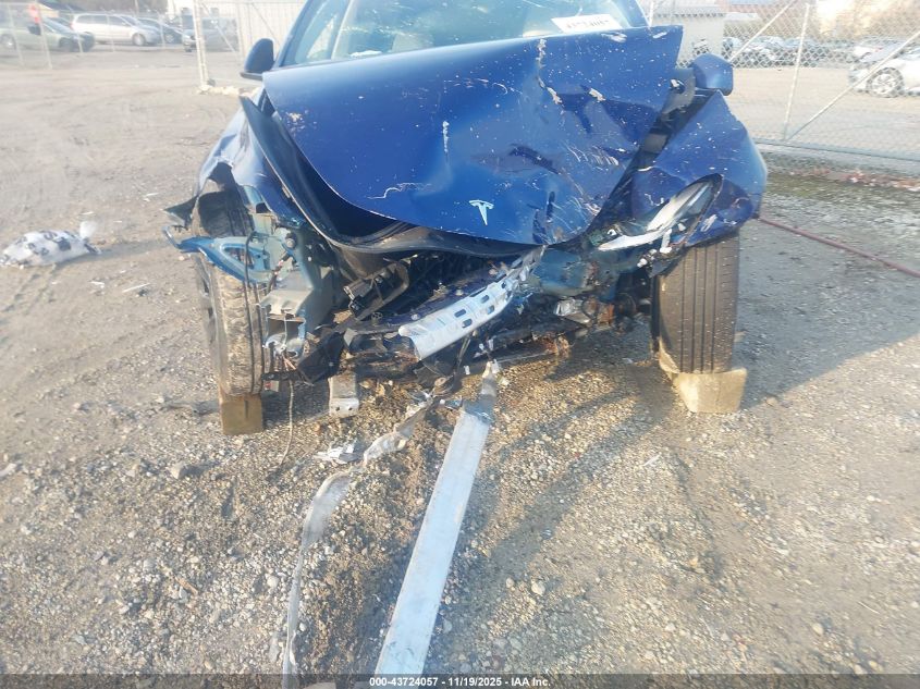 2021 Tesla Model Y Long Range Dual Motor All-Wheel Drive VIN: 5YJYGDEE7MF122906 Lot: 43724057