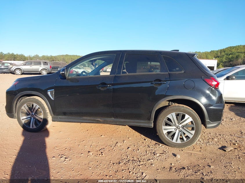 JA4ARUAU5RU014138 2024 MITSUBISHI OUTLANDER photo no. 14