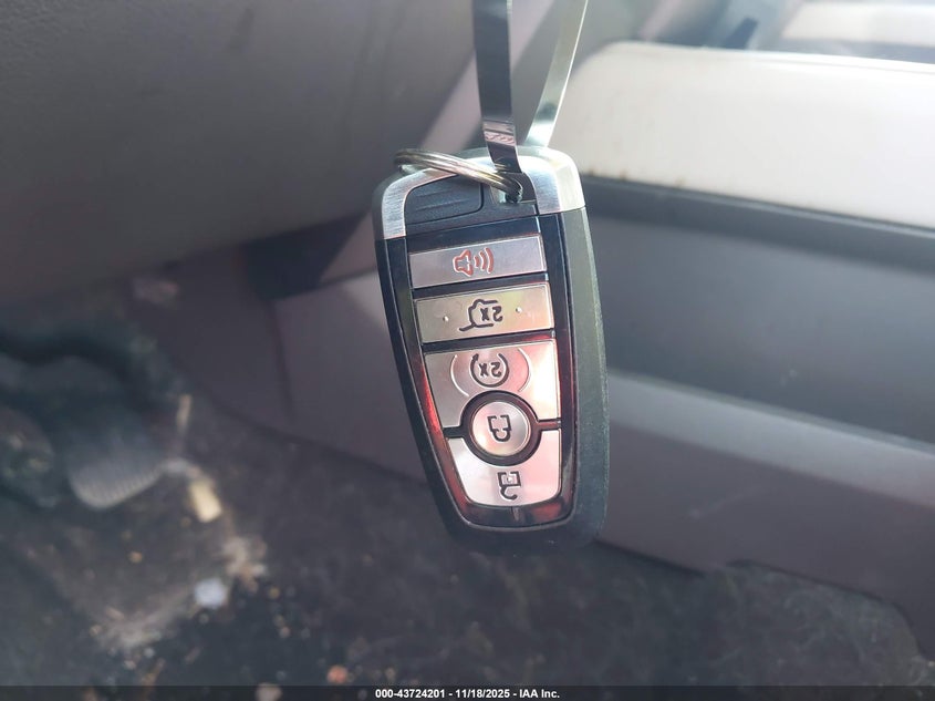 2019 Ford Expedition Max Xlt VIN: 1FMJK1JT2KEA87107 Lot: 43724201