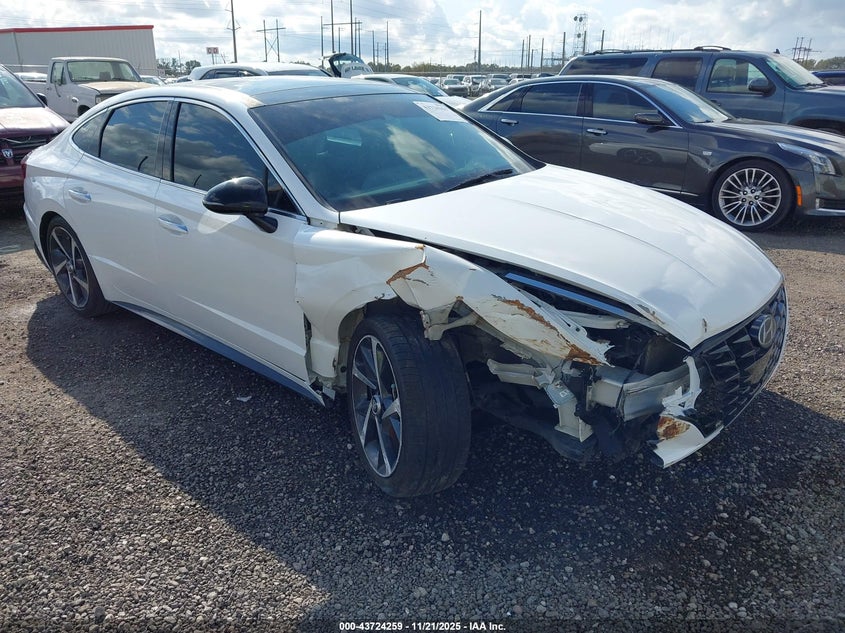 HYUNDAI SONATA SEL PLUS