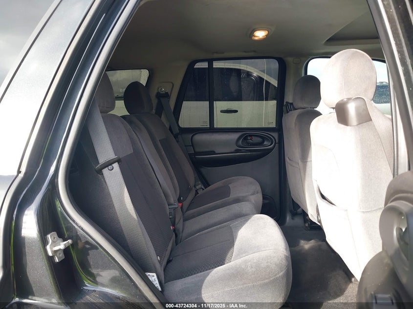 1GNES13H982225645 2008 CHEVROLET TRAILBLAZER photo no. 8