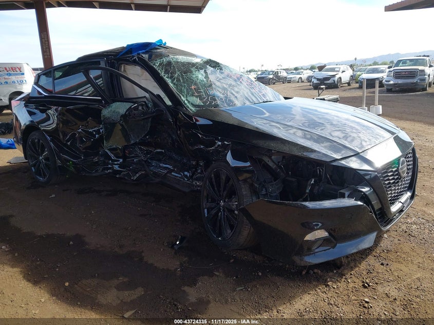 NISSAN ALTIMA SR FWD