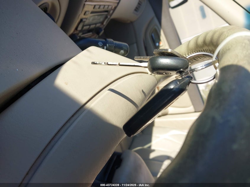 2001 Toyota Avalon Xls VIN: 4T1BF28BX1U126252 Lot: 43724339