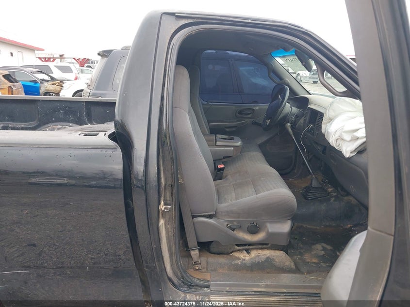 2001 Ford F-150 Xl/Xlt VIN: 1FTZF17271NA92618 Lot: 43724375