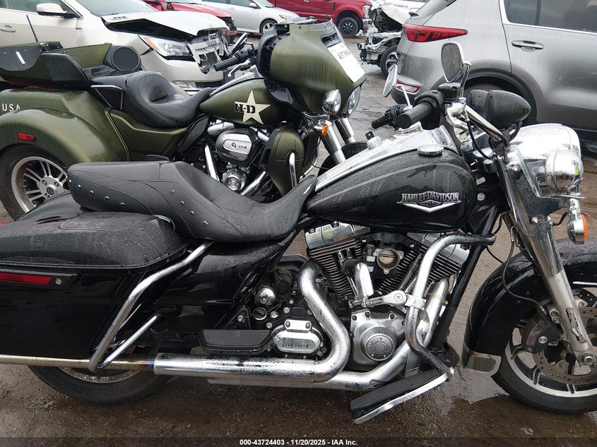 2016 Harley-Davidson Flhr Road King VIN: 1HD1FBM18GB656722 Lot: 43724403