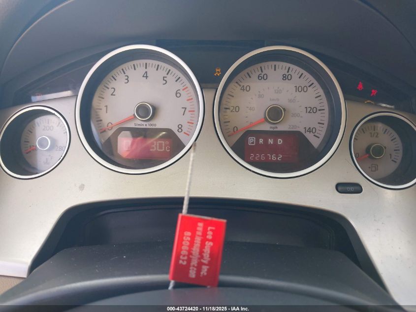 2012 Volkswagen Routan Se VIN: 2C4RVABG1CR127603 Lot: 43724420