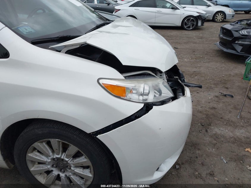 2015 Toyota Sienna Xle 7 Passenger VIN: 5TDDK3DC5FS122764 Lot: 43724423