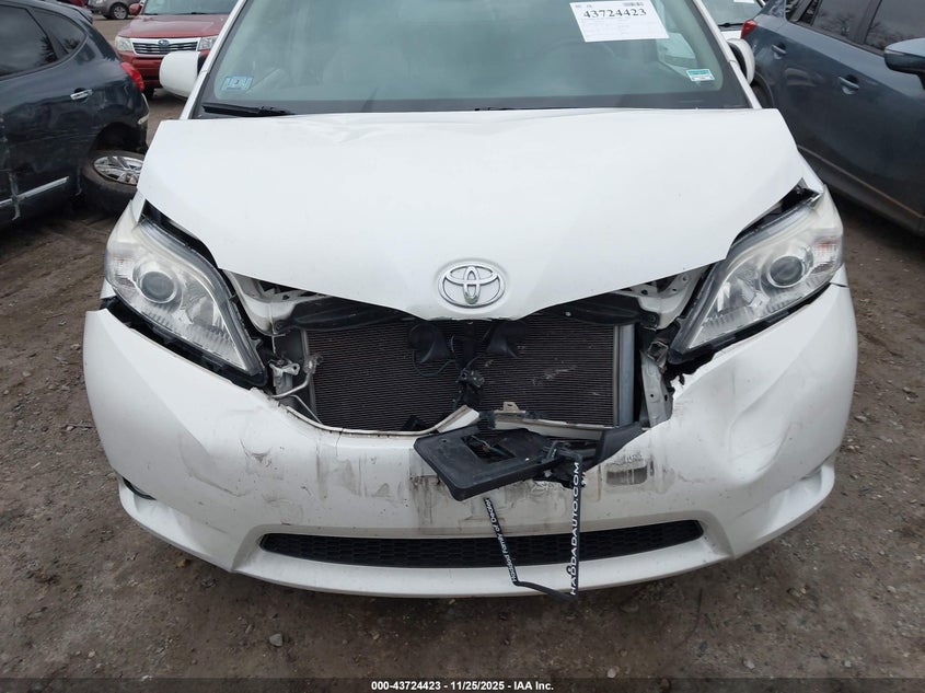 2015 Toyota Sienna Xle 7 Passenger VIN: 5TDDK3DC5FS122764 Lot: 43724423