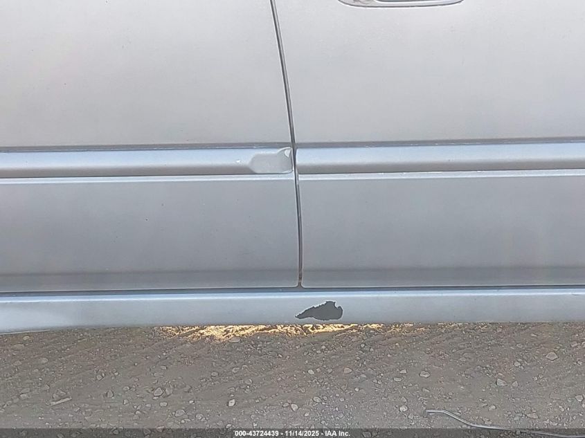 1997 Honda Civic Ex VIN: 2HGEJ8647VH587457 Lot: 43724439