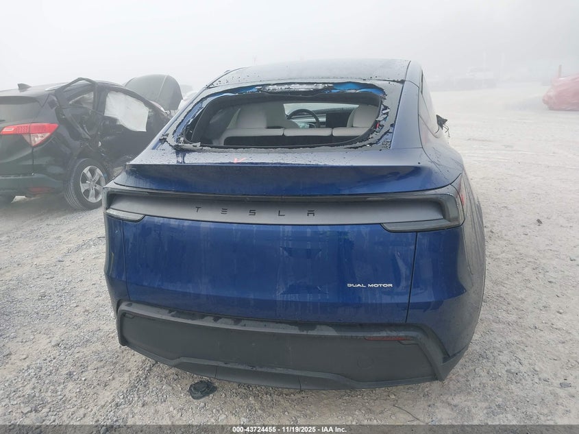 2026 Tesla Model Y Long Range Dual Motor All-Wheel Drive/Long Range Launch Series VIN: 7SAYGDEE8TA391947 Lot: 43724455