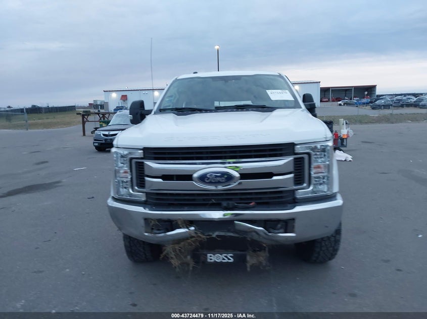 2017 Ford F-350 Xlt VIN: 1FT8W3B68HED42332 Lot: 43724479