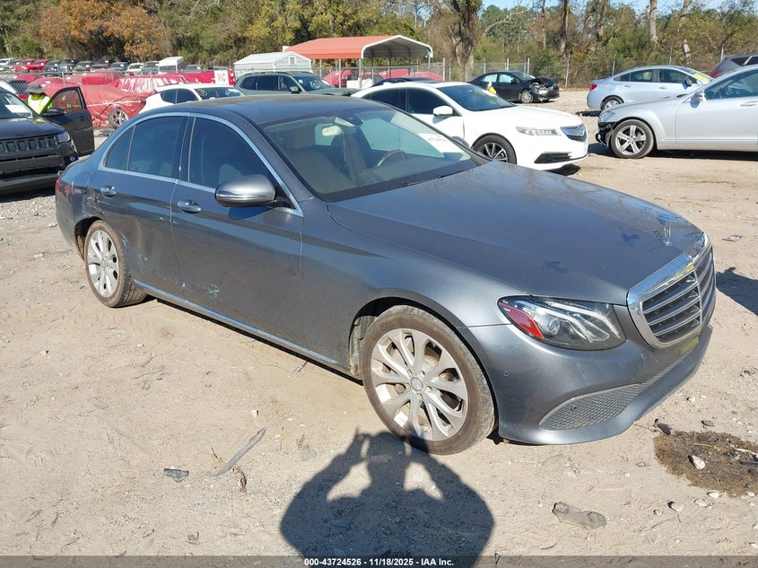 MERCEDES-BENZ E-CLASS E 300