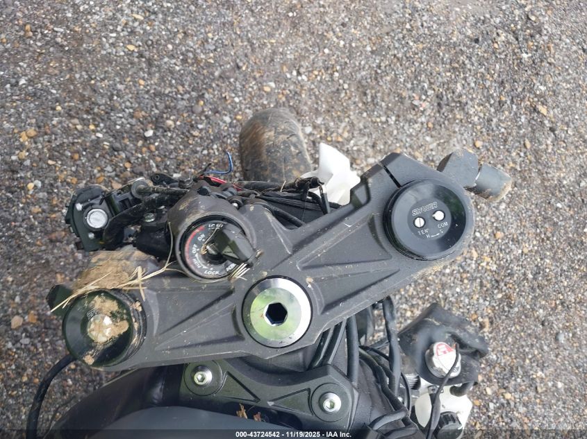 2025 Kawasaki Zx636 K VIN: JKBZXJJ19SA018113 Lot: 43724542