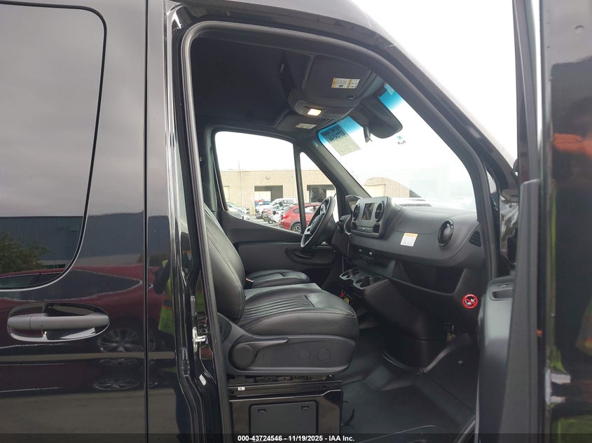 W1X8ND3Y9PT153241 2023 MERCEDES-BENZ SPRINTER photo no. 5
