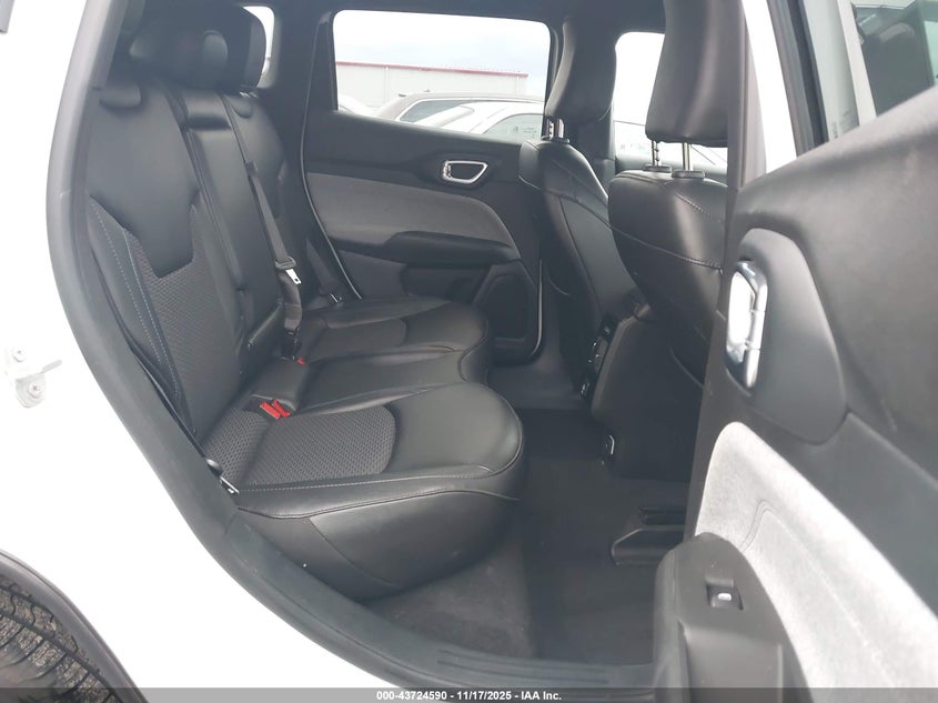 2024 Jeep Compass Latitude 4X4 VIN: 3C4NJDBN1RT118125 Lot: 43724590