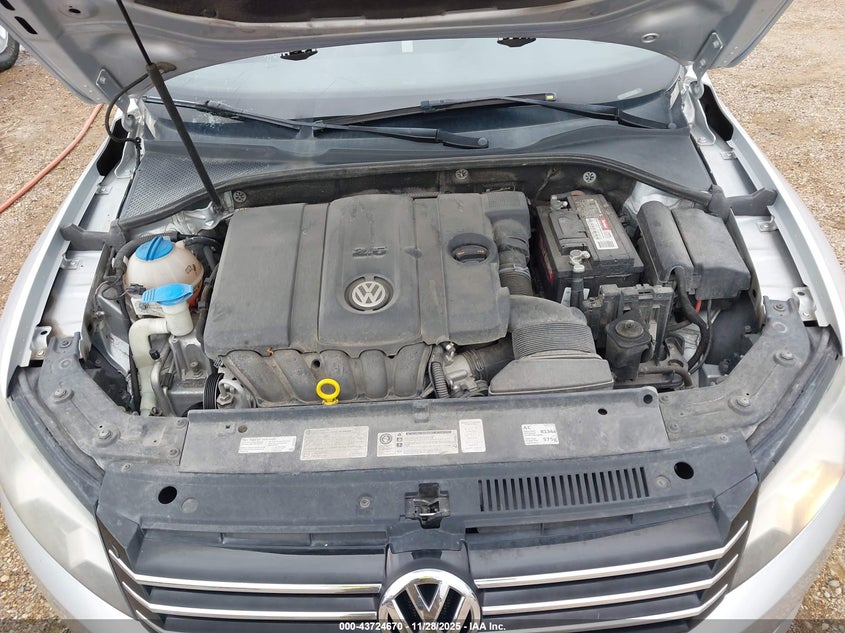 2014 Volkswagen Passat 2.5L S VIN: 1VWAP7A32EC009982 Lot: 43724670