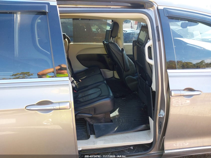 2017 Chrysler Pacifica Touring-L Plus VIN: 2C4RC1EG6HR652844 Lot: 43724792