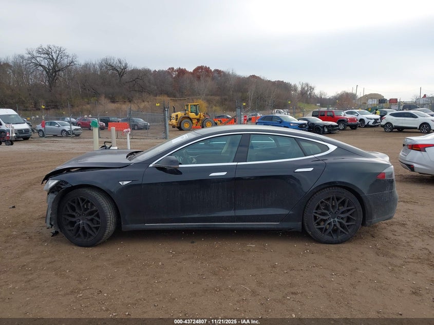 2014 Tesla Model S VIN: 5YJSA1S18EFP42334 Lot: 43724807