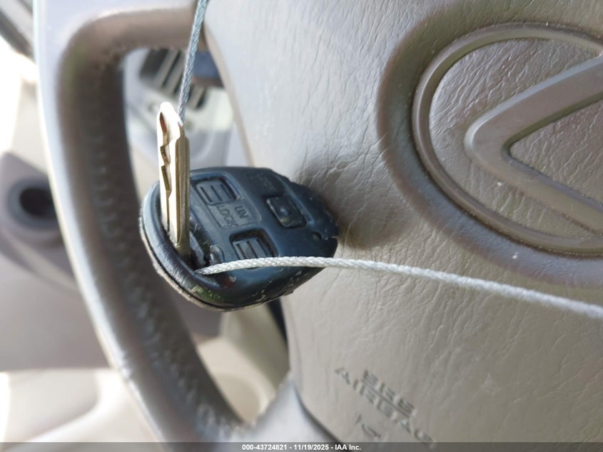 2000 Lexus Rx 300 VIN: JT6GF10U7Y0052895 Lot: 43724821