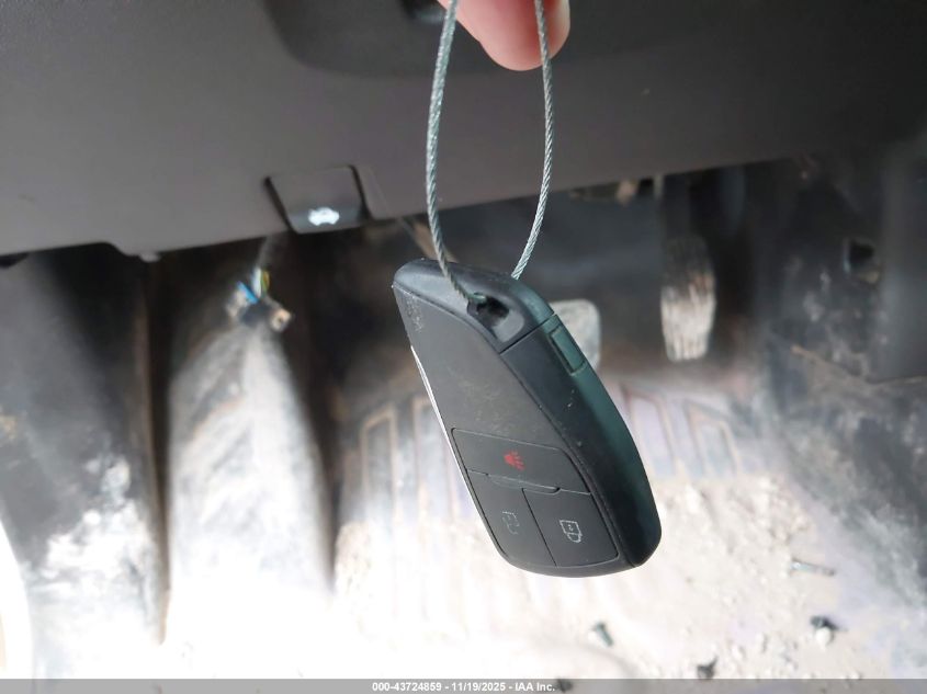 2022 Chevrolet Silverado 1500 4Wd Standard Bed Wt VIN: 1GCRDAEDXNZ528838 Lot: 43724859