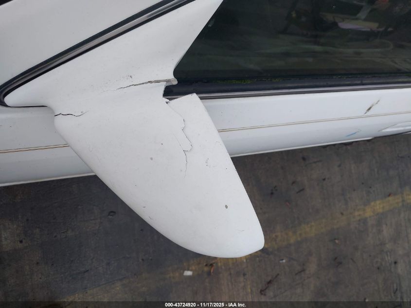 2000 Toyota Camry Le VIN: JT2BG22K6Y0438590 Lot: 43724920