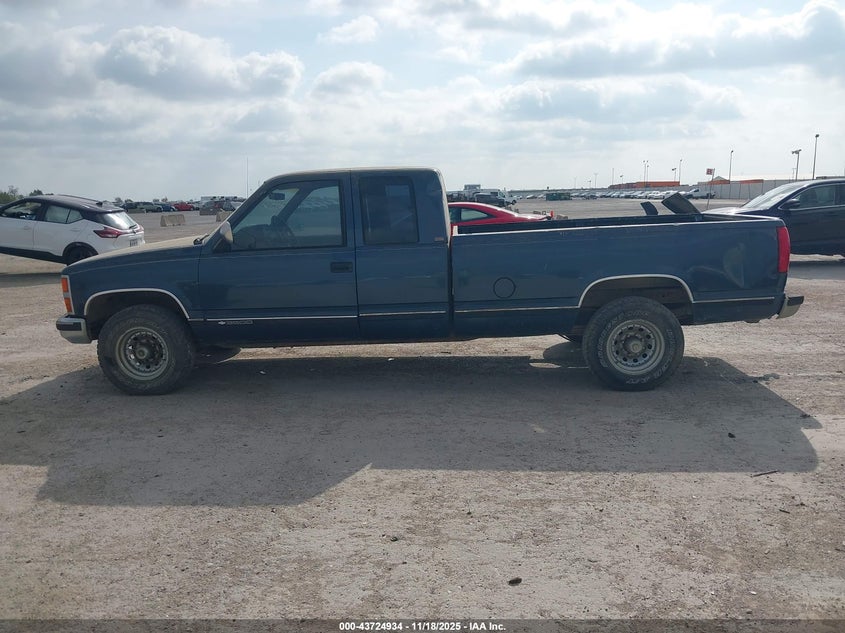 1988 Chevrolet Gmt-400 C3500 VIN: 2GCGC39N8J1150613 Lot: 43724934