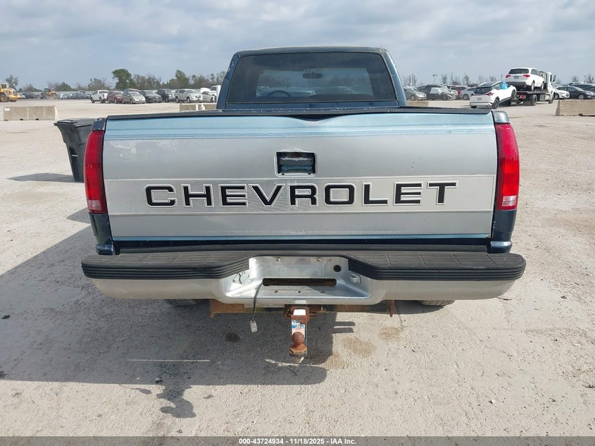 1988 Chevrolet Gmt-400 C3500 VIN: 2GCGC39N8J1150613 Lot: 43724934