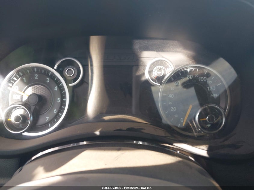 2019 Ram 2500 Tradesman 4X4 6'4 Box VIN: 3C6UR5CJ3KG518523 Lot: 43724966