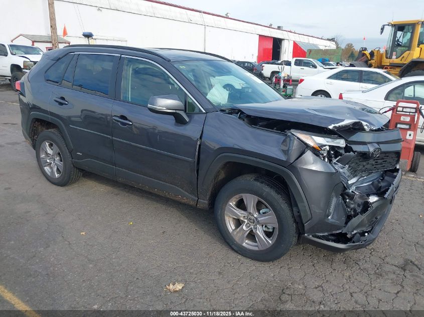 TOYOTA RAV4 HYBRID XLE