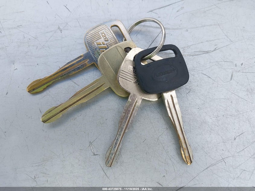 1993 Toyota Camry Le VIN: JT2SK12E3P0127619 Lot: 43725075