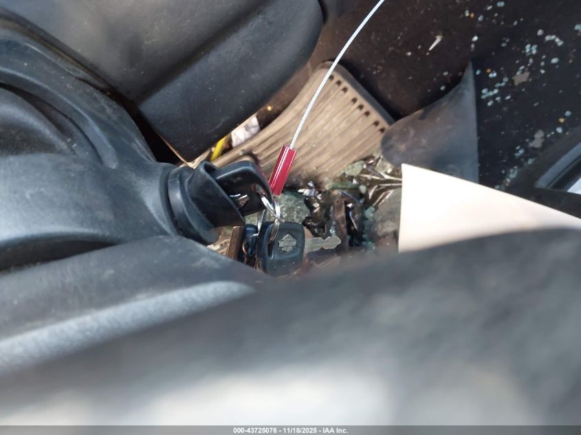 2004 Ford F-250 Lariat/Xl/Xlt VIN: 1FTNW21P84EC27103 Lot: 43725076