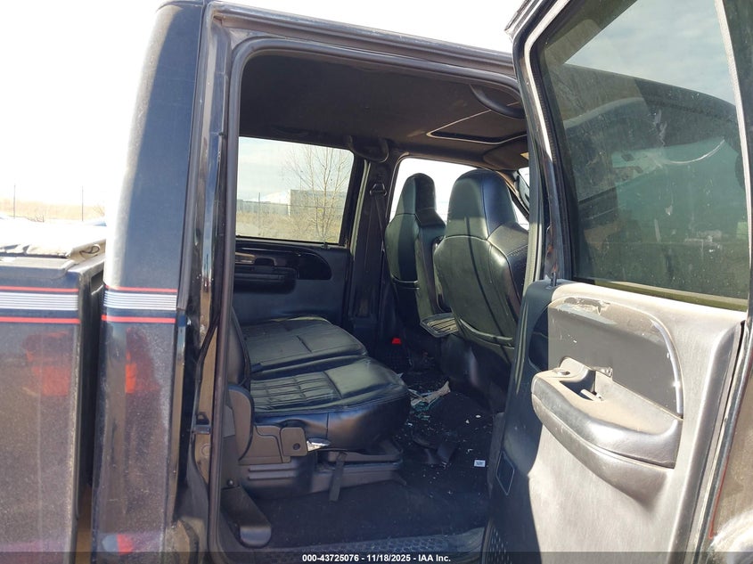 2004 Ford F-250 Lariat/Xl/Xlt VIN: 1FTNW21P84EC27103 Lot: 43725076