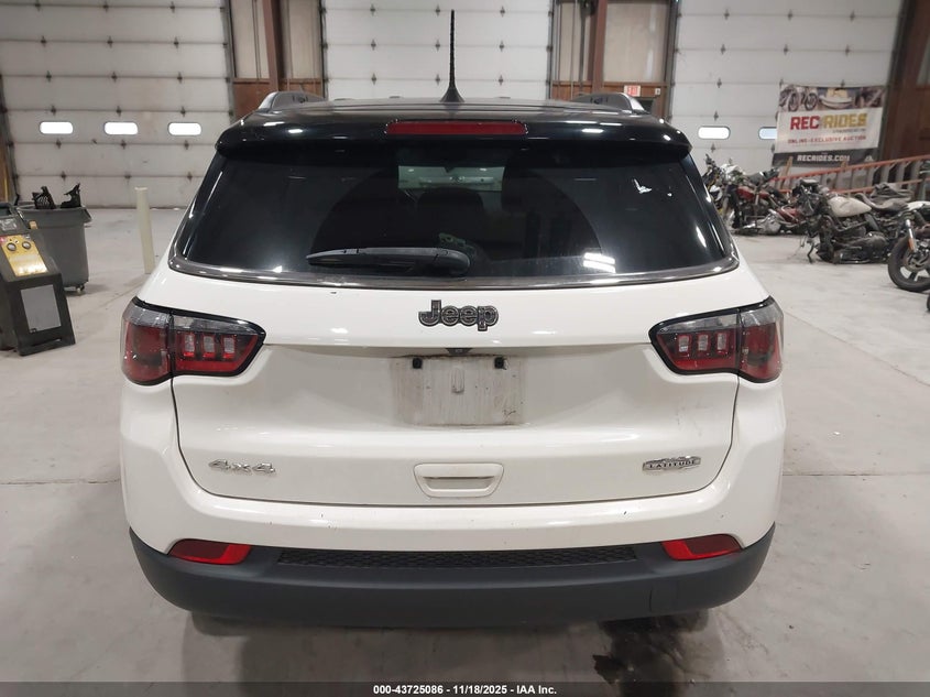 2018 Jeep Compass Latitude 4X4 VIN: 3C4NJDBB8JT252477 Lot: 43725086