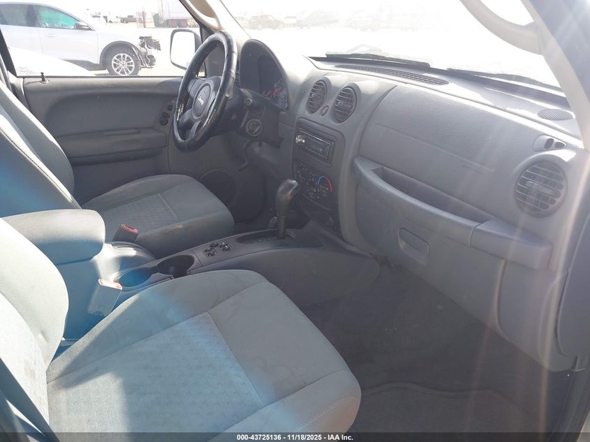 1J8GL48K16W135523 2006 JEEP LIBERTY (NORTH AMERICA) photo no. 5