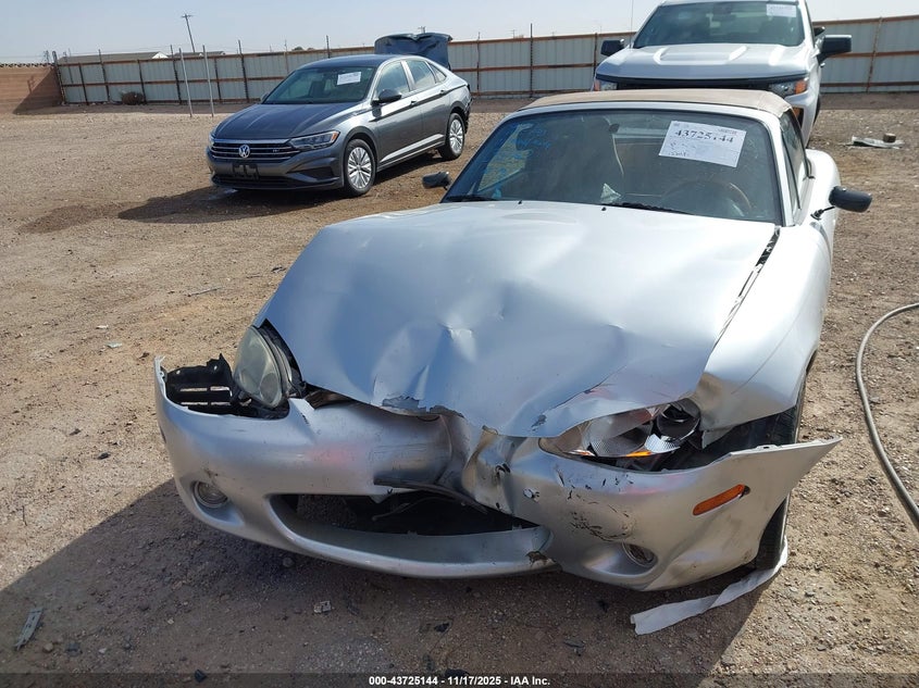 2001 Mazda Mx-5 Miata Ls/Special Edition VIN: JM1NB353210203817 Lot: 43725144